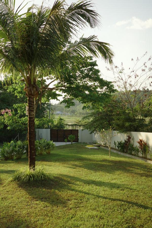 Villa Meranti - Spacious Private Pool Villa Pantai Cenang  Eksteriør bilde